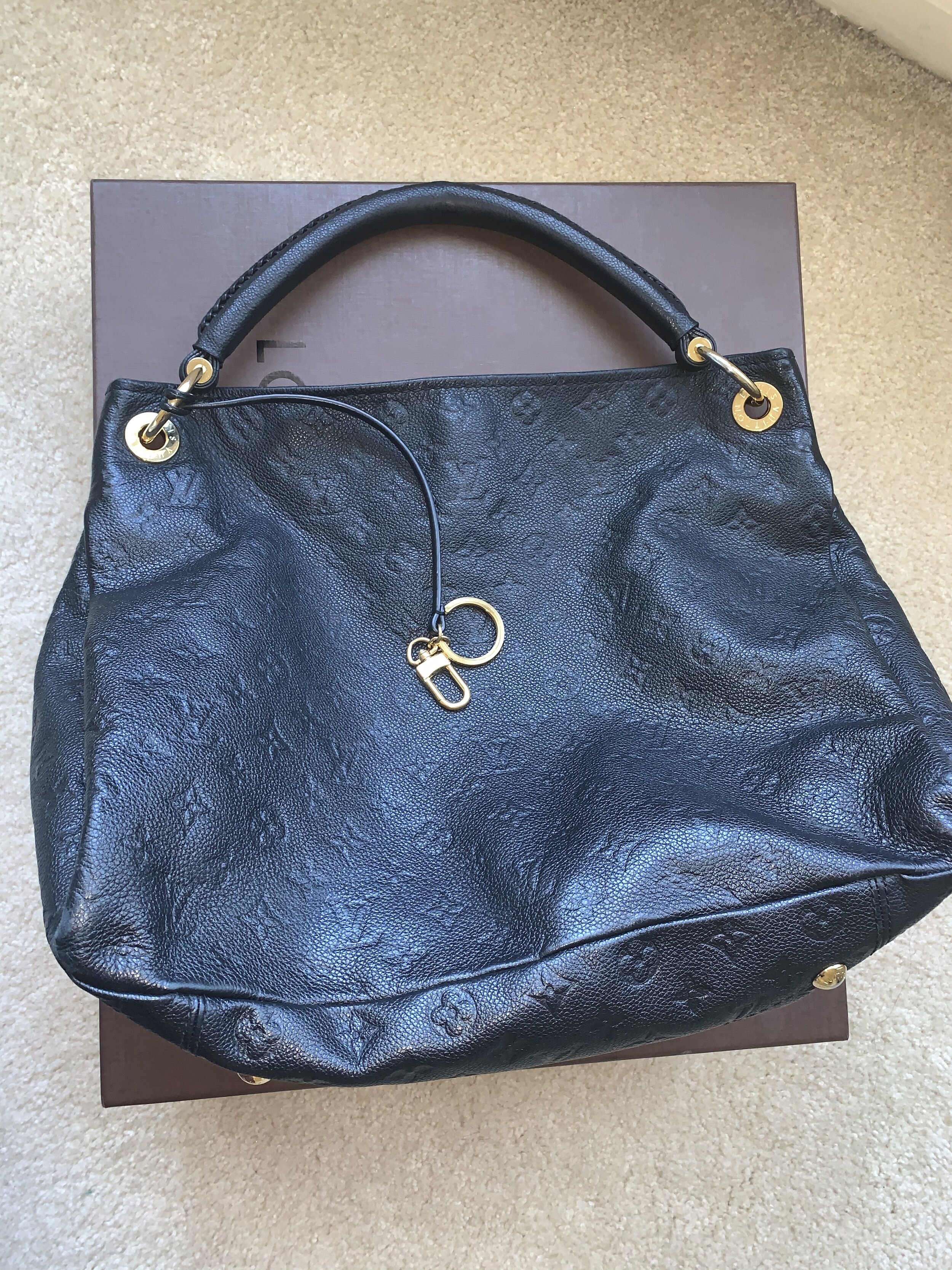 Louis Vuitton Artsy MM in Black Monogram Empreinte Leather — ShopThing image2 (4)